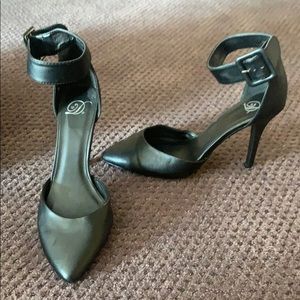 Black closed toed ankle strap heels